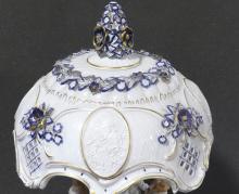 DRESDEN PORCELAIN TABLE LAMP