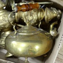 BOX LOT OF BRASS AND METAL FINIALS