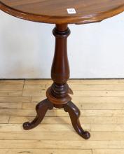 MAHOGANY PEDESTAL TABLE