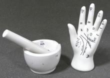 "PALM READING" HAND, MORTAR AND PESTLE