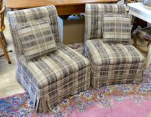 PAIR OF DECORATOR ACCENT CHAIRS