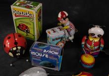 SIX VINTAGE TIN TOYS