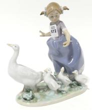 LLADRO "GIRL WITH GEESE" FIGURINE