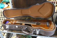 WASHBURN "OSCAR SCHMIDT" UKULELE