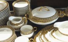 LARGE SET OF LIMOGES DINNERWARE