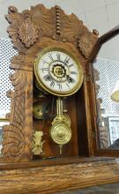 GINGERBREAD MANTEL CLOCK