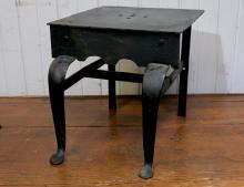 ANTIQUE IRON FOOTMAN