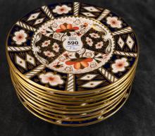 TWELVE DERBY "IMARI" BREAD AND BUTTER PLATES