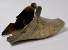 EARLY BRASS STIRRUP