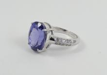 LADIES' TANZANITE RING