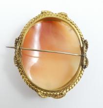 ANTIQUE CAMEO BROOCH