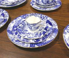 ROYAL CROWN DERBY "BLUE MIKADO" DINNERWARE