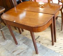 TWO-SECTION MAHOGANY TABLE