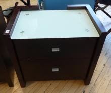 PAIR OF CONTEMPORARY NIGHTSTANDS