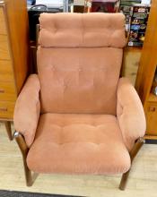 MCM LOUNGE CHAIR