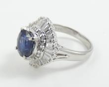 SAPPHIRE & DIAMOND RING