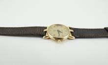 LADIES' GUCCI WRISTWATCH