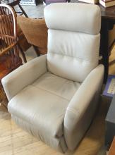 DESIGNER LEATHER RECLINER