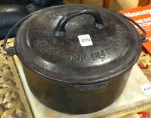 MCCLARY DUTCH OVEN