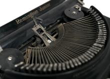 REMINGTON TYPEWRITER