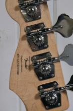 FENDER BASS GUITAR