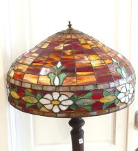 BAETZ BROS. STAINED GLASS FLOOR LAMP