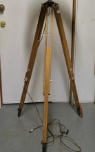 TRIPOD LAMP