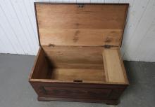 PINE BLANKET BOX