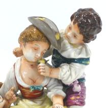 ANTIQUE PORCELAIN FIGURE GROUP