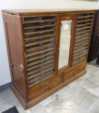 EXCEPTIONAL ANTIQUE CABINET OF DRAWERS