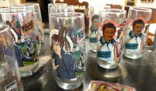 STAR WARS NOVELTY GLASSES AND CARDS