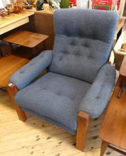 MCM LOUNGE CHAIR