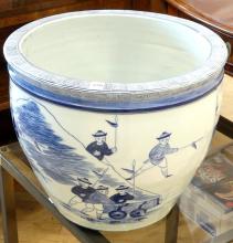 CHINESE PORCELAIN JARDINIERE