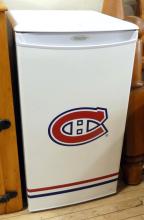 MONTREAL CANADIENS BAR FRIDGE