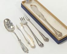 FIVE PIECES OF STERLING CUTLERY