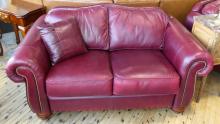 LA-Z-BOY LEATHER LOVESEAT