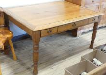 ANTIQUE OAK PARTNERS OFFICE DESK