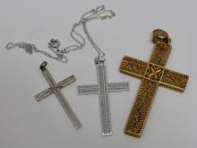 CROSSES AND CHAIN