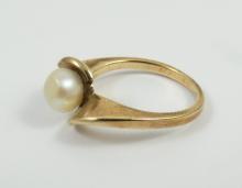 PEARL RING