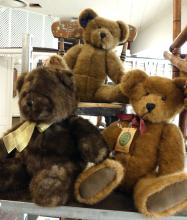 TEDDY BEARS AND CHAIRS