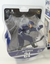 HOCKEY FIGURINES