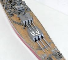 U.S.S. MISSOURI BATTLESHIP MODEL