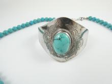 TURQUOISE BRACELET & NECKLACE