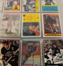 2 BINDERS OF 1970'S AND 80'S HOCKEY CARDS