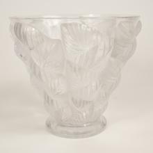 LALIQUE CRYSTAL VASE