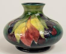 SQUAT MOORCROFT VASE