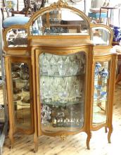 19TH CENTURY FRENCH DISPLAY CABINET