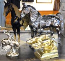 HORSE FIGURINES AND DOGS BOOKEND