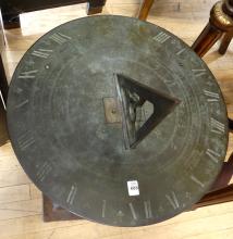 18TH CENTURY BRONZE SUNDIAL