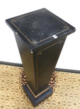 DECORATOR PEDESTAL